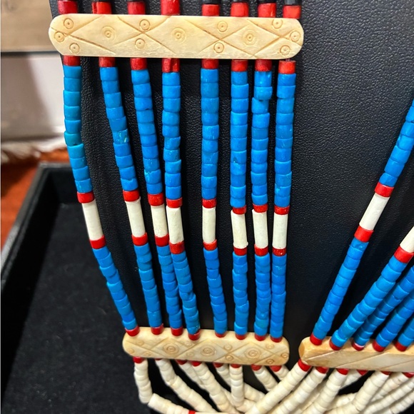 Vintage Native American hand beaded breastplate/ multi-strand necklace - Picture 3 of 4